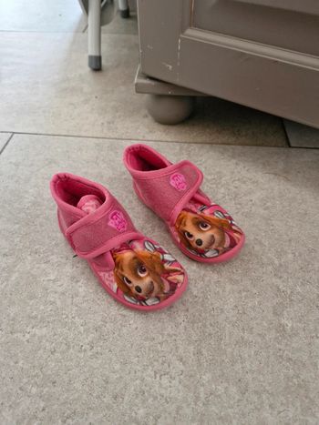 Chaussons fille 24