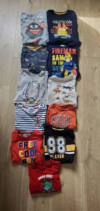 Lot 11 t-shirts manches longues 5ans