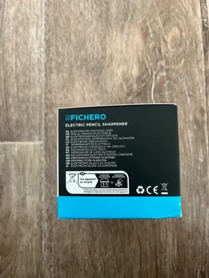 Taille crayon électrique avec deux trous - photo numéro 5