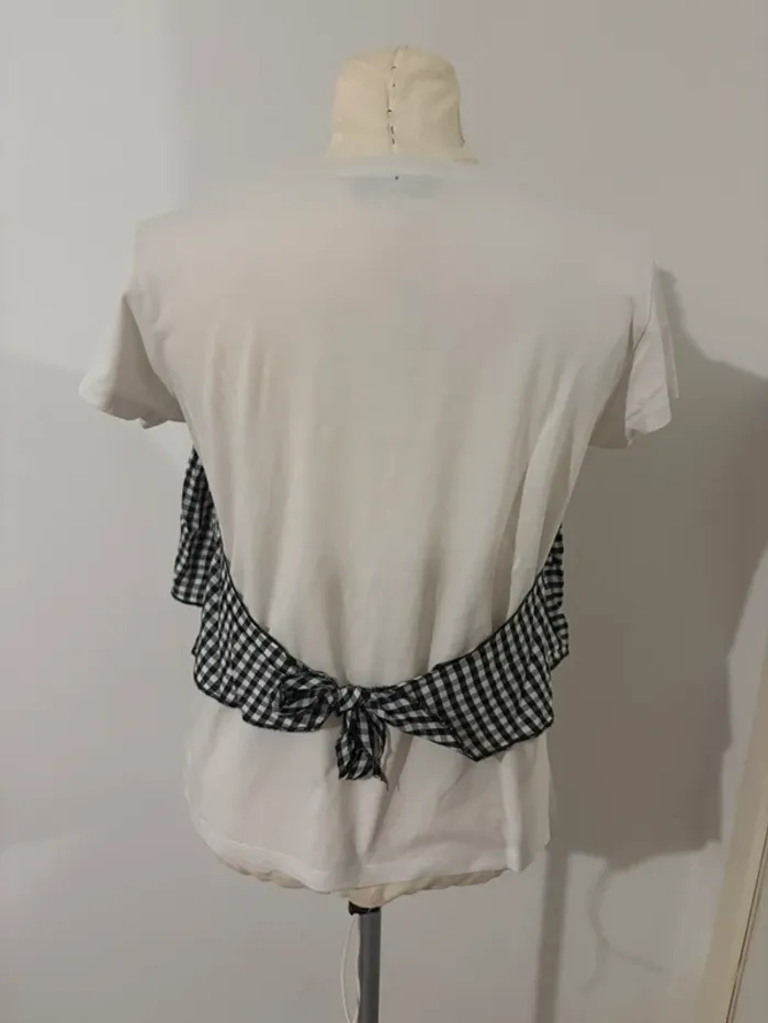 T-shirt blanc avec détail vichy - photo numéro 2