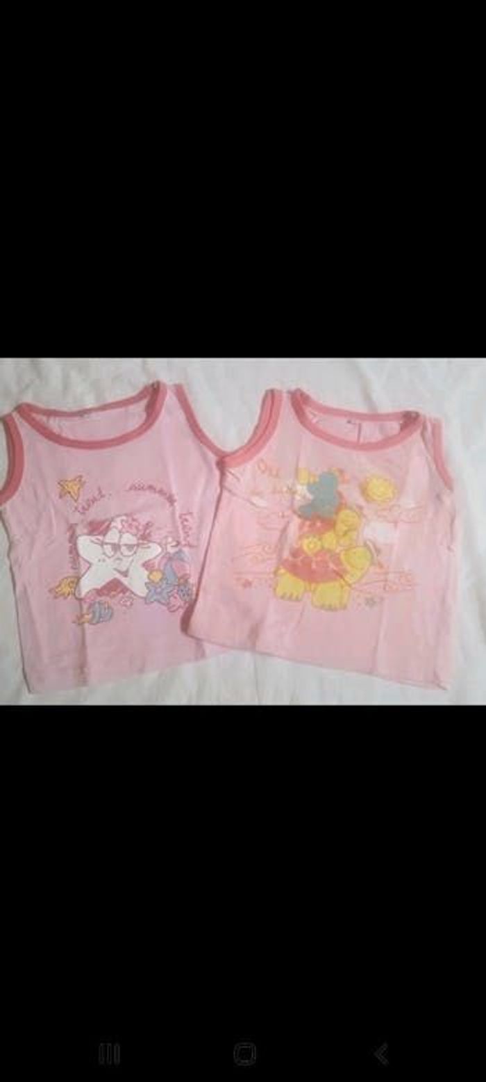 Lot de 2 débardeurs rose en 12 mois