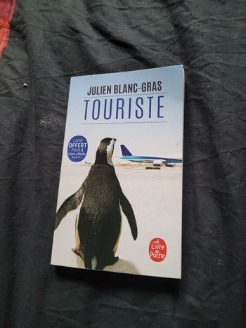 Touriste Julien Blanc Gras