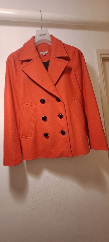 Manteau rouge  court  en laine
