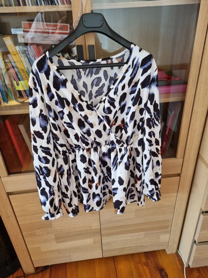 Blouse porté 1fois - photo numéro 2