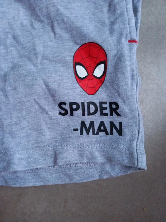 Short spiderman - photo numéro 3