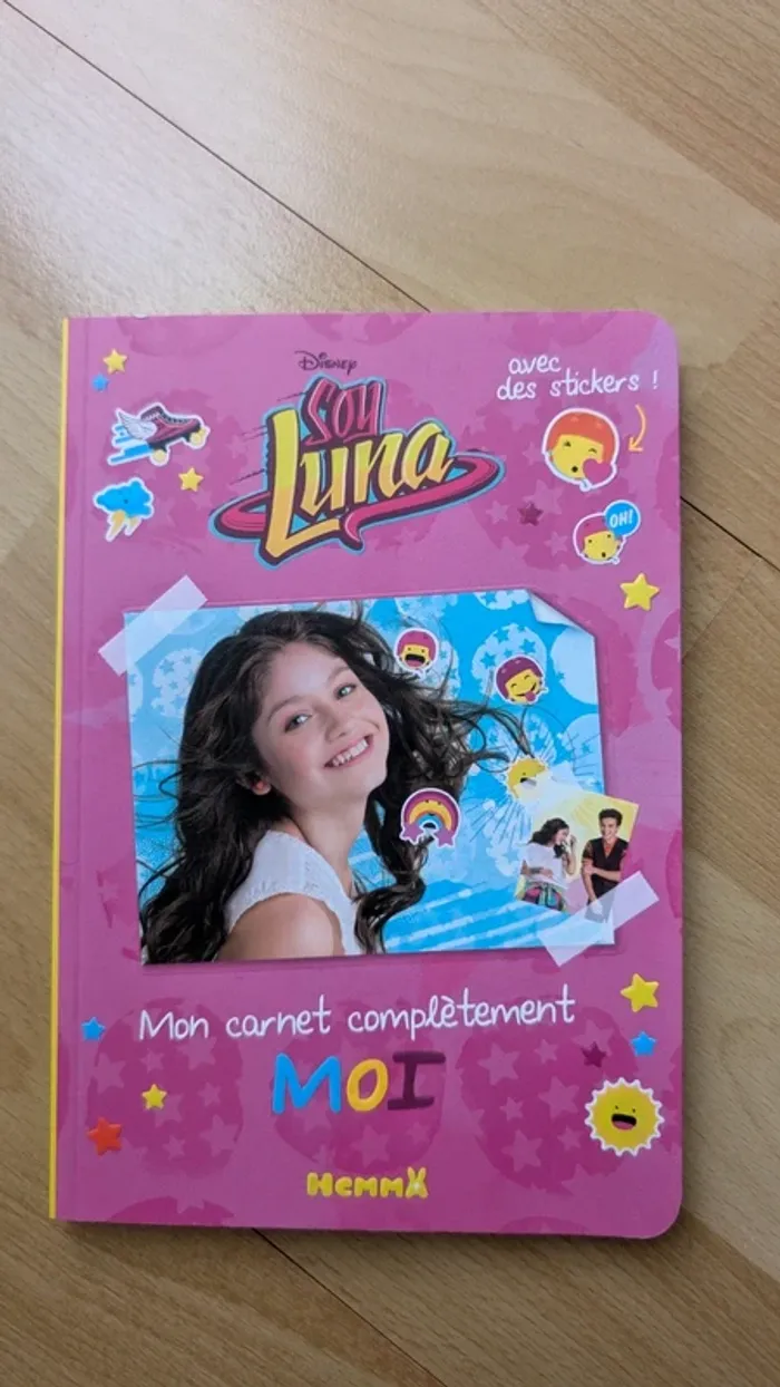 Lot articles Soy Luna jamais utilisés - photo numéro 2
