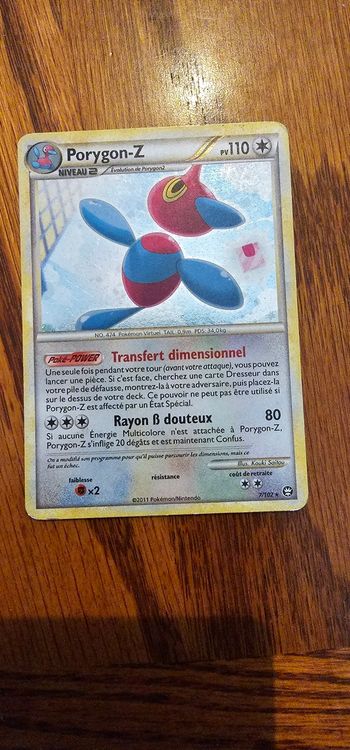 Carte pokemon porigon holographique