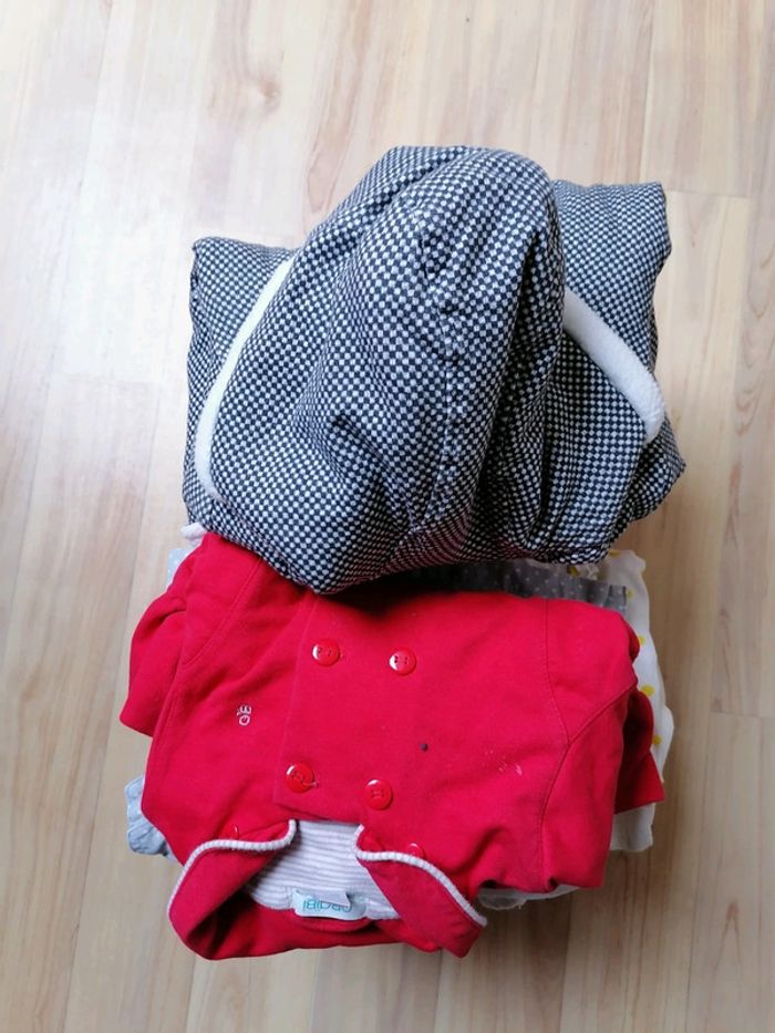 Lot 12 mois fille été