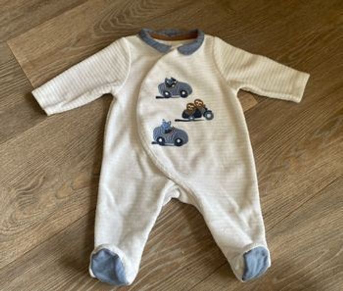 0m | 3 bodies + 2 pyjamas Obaidi - photo numéro 3