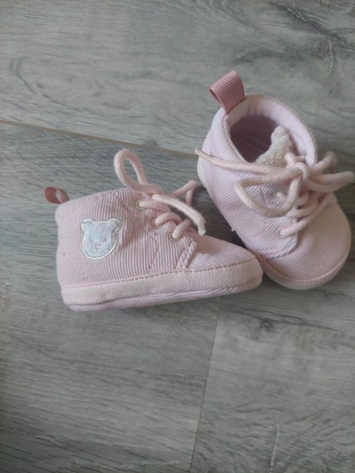 Chaussures bébé 1/6 mois - photo numéro 3
