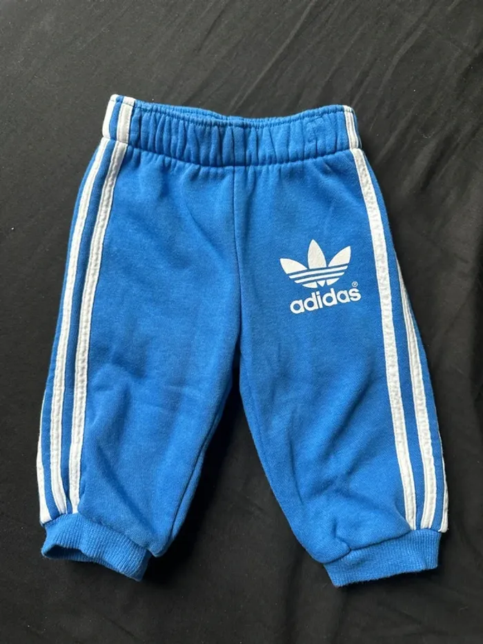 Jogging adidas