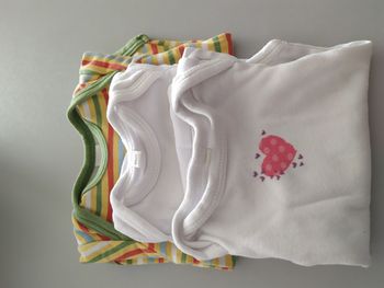 Lot 3 bodies manches longues fille 1 mois