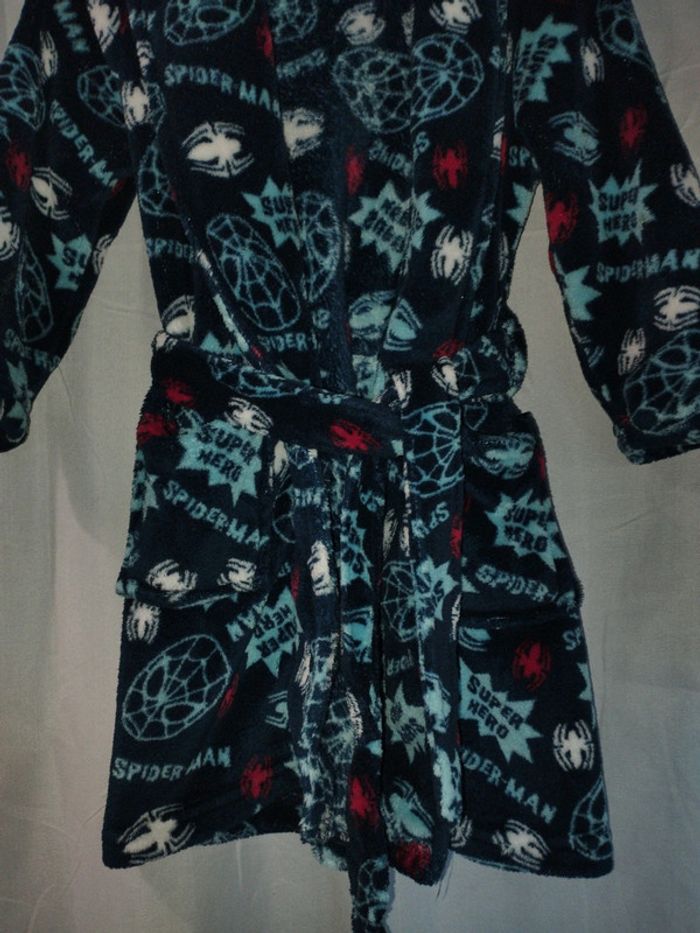 Peignoir Marvel 4/5 ans - photo numéro 3