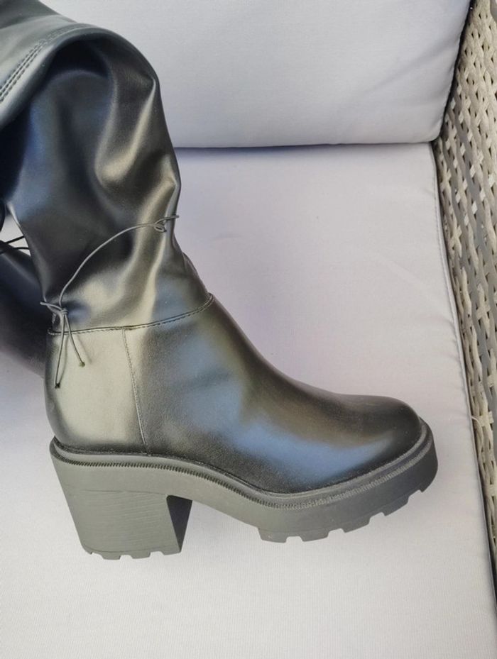 Bottes hautes taille 37 neuves - photo numéro 4