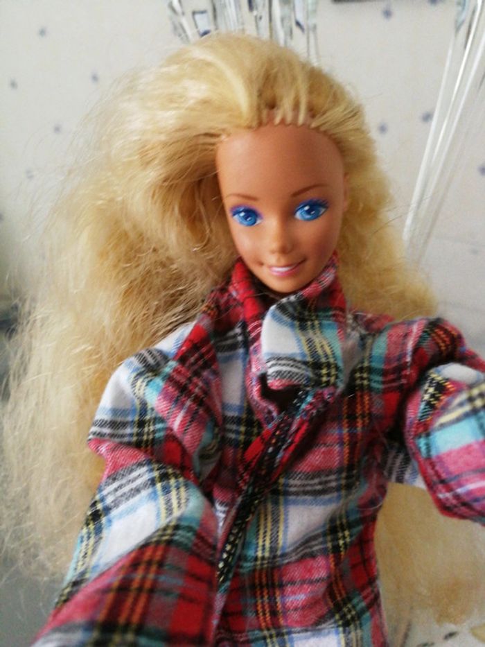 Barbie année 90 - photo numéro 2