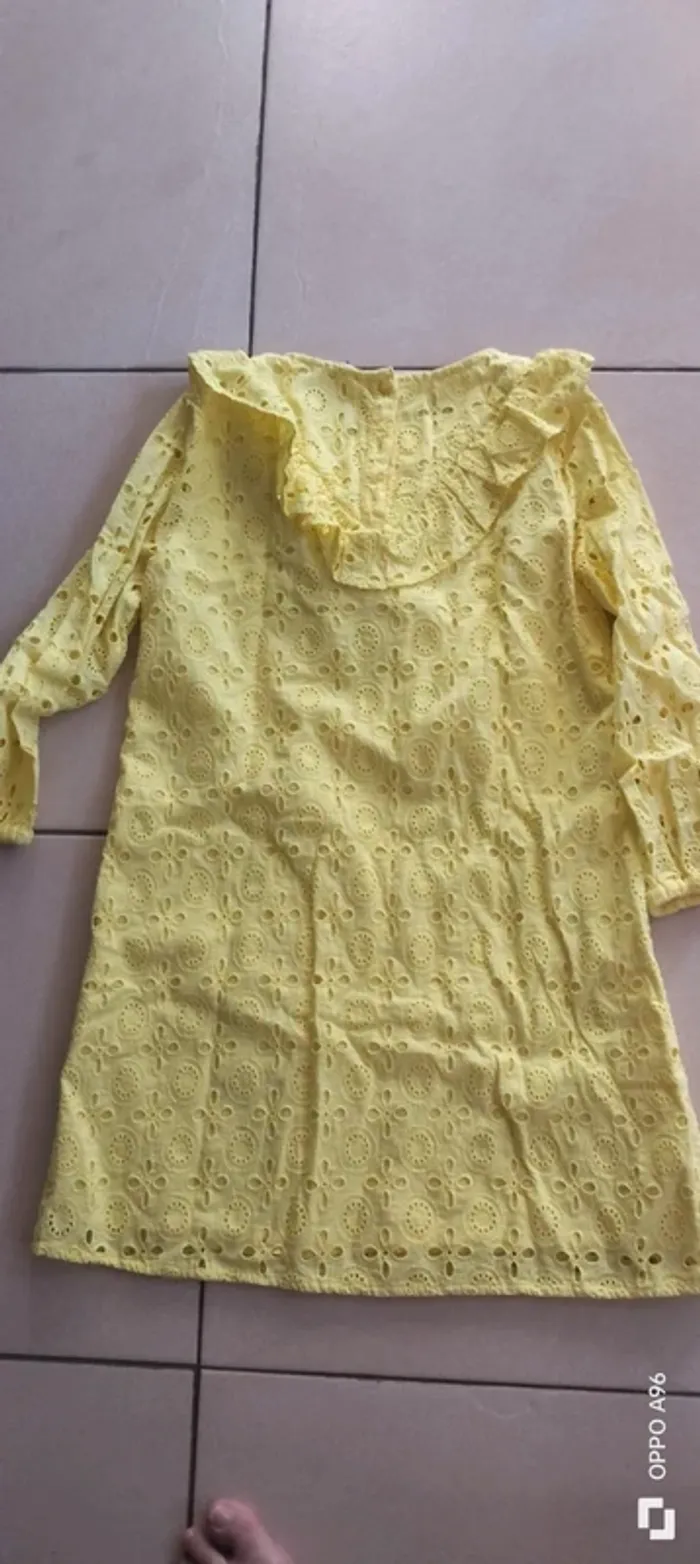 Robe brodée - photo numéro 3