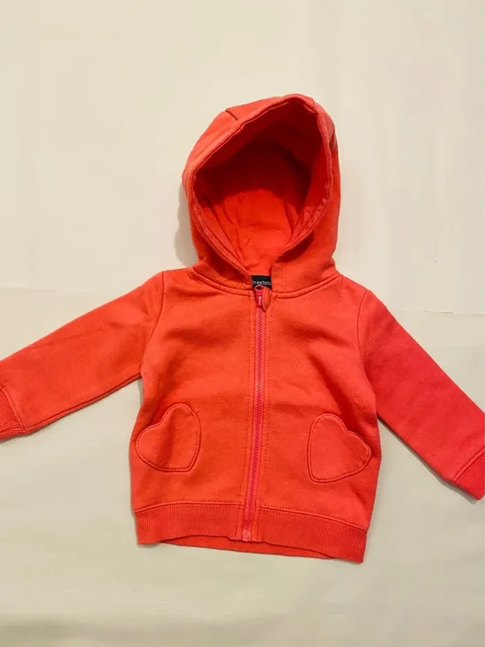 2 sweat-shirts fille 6 mois - photo numéro 3