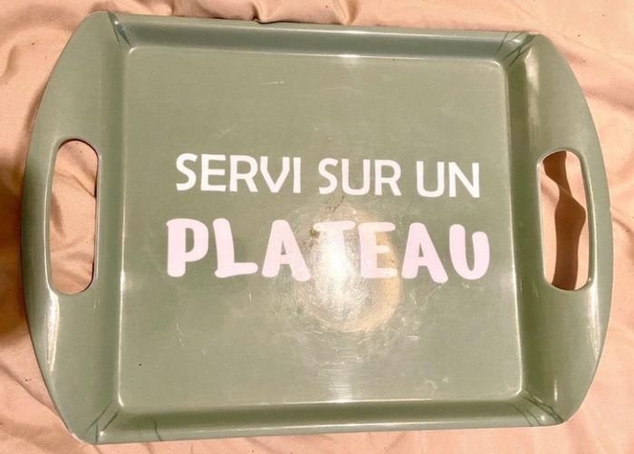 Petit plateau bon état