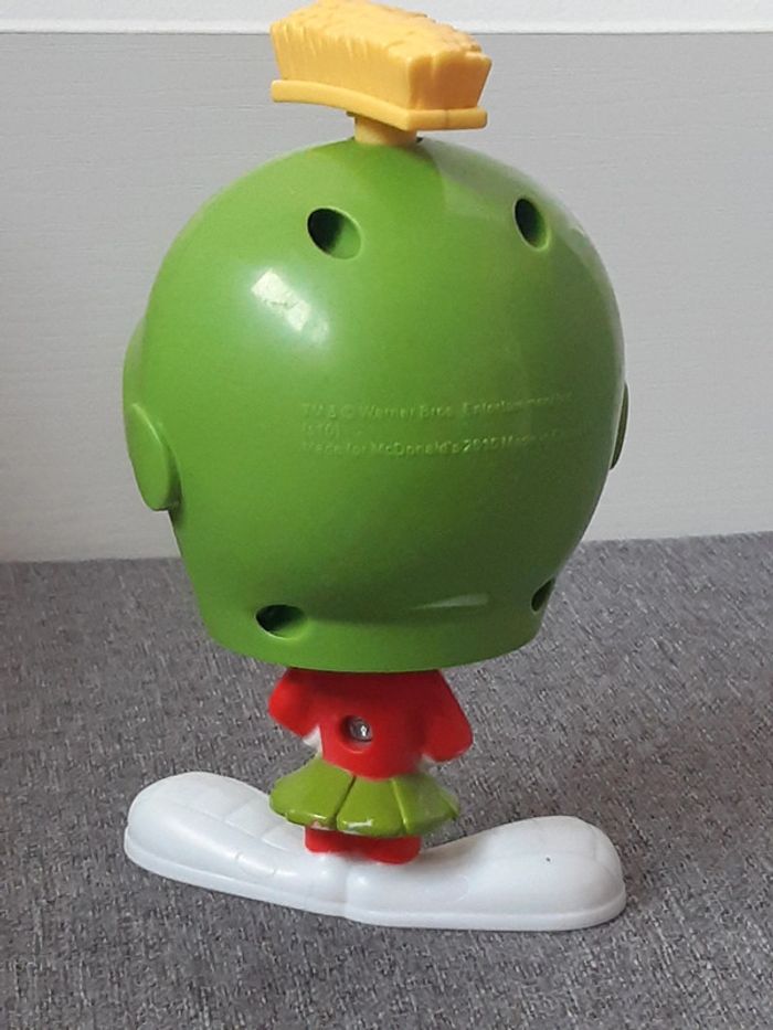 Fihurine McDonald's Looney Tunes 2010 : Marvin le Martien - photo numéro 4
