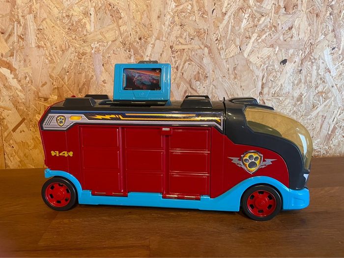 Idée cadeau 🎁 Camion Mission Cruiser sonore Mighty Pups avec sa carte magique - photo numéro 2