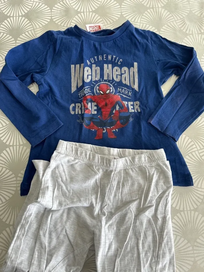 Pyjama taille 4 ans