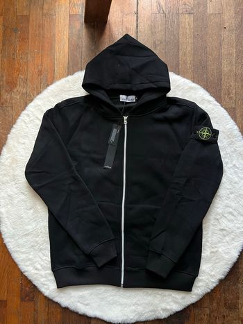 Sweat à capuche noir stone - neuf avec étiquette taille M