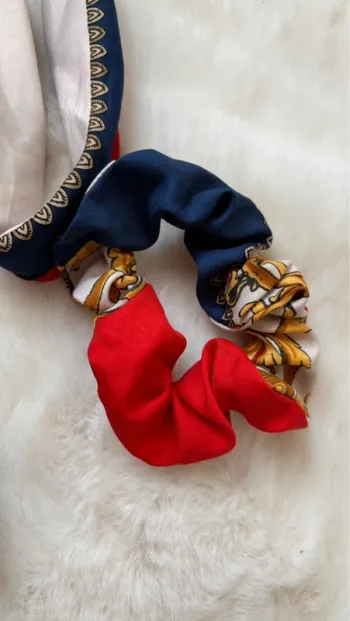 Élastique chouchou avec foulard inclus