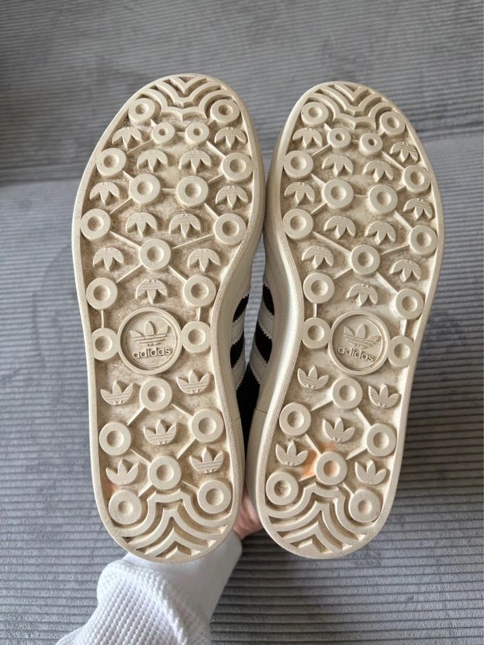 Chaussures adidas gazelle bold blanches et noires / taille 38 - photo numéro 6