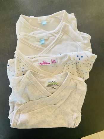 Lot de 4 bodies 3 mois