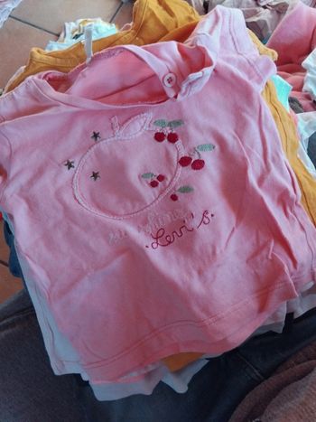 Thee shirt fille