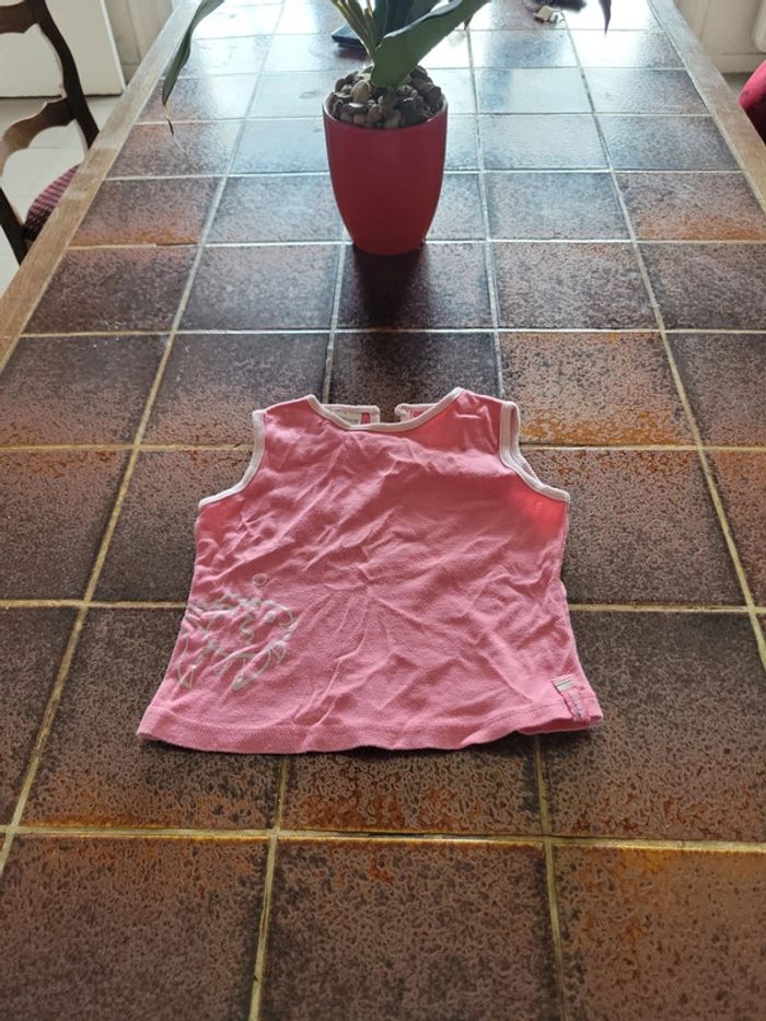 Tee shirt sans manches