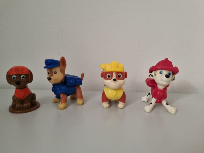4 mini figurines pat patrouille