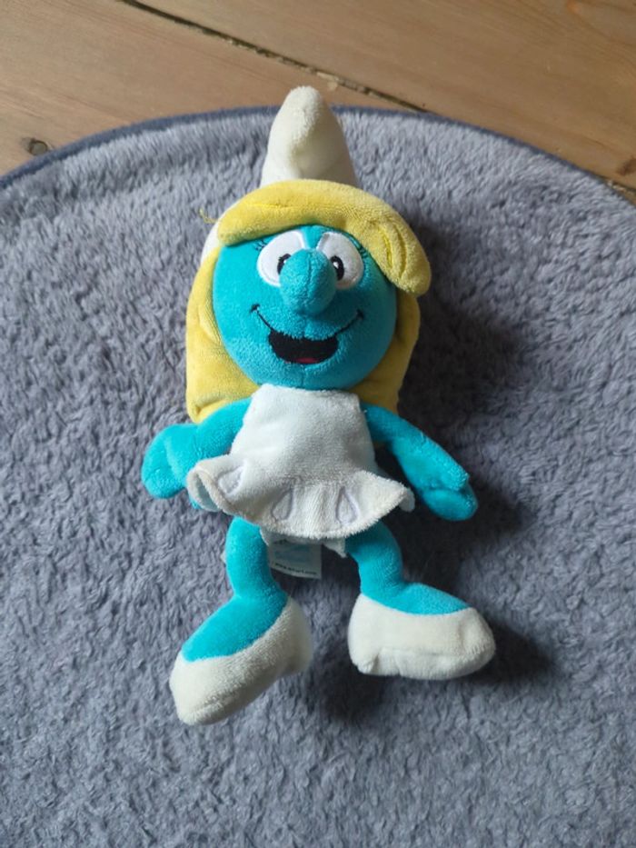 Peluche schtroumfette neuve