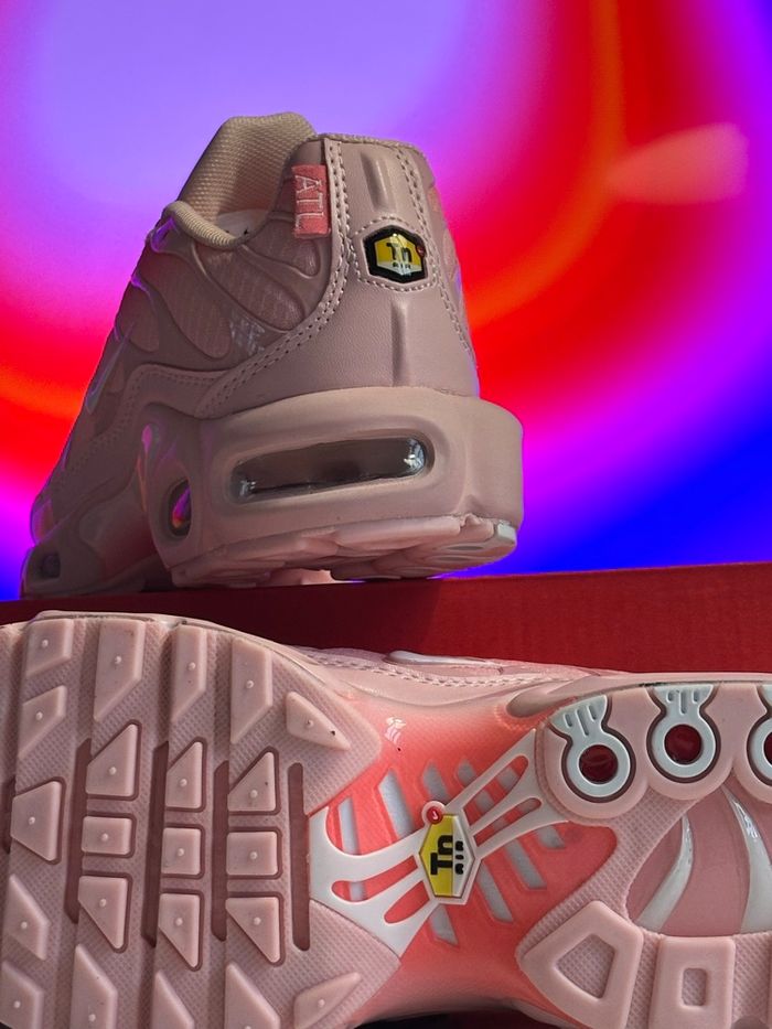 Nike Tn Air Max Plus neuves taille 38 avec boîte – envoi express - photo numéro 2