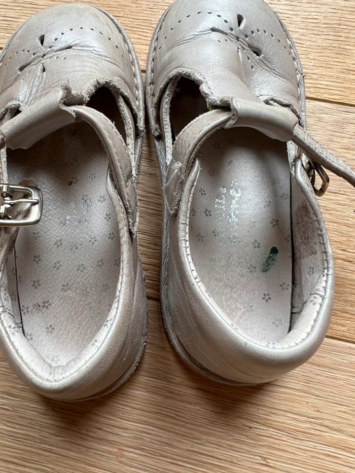 Chaussure argenté dpam taille 29 était satisfaisant - photo numéro 3