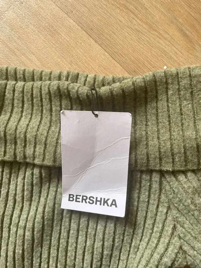 Haut vert Bershka - photo numéro 3