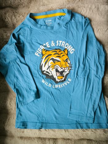 T-shirt manches longues bleu Kiabi motif tigre 6 ans très bon état