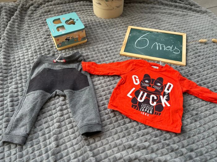 Ensemble ikks, bébé garçon 6 mois (bas de survêtement et tee shirt manches longues )