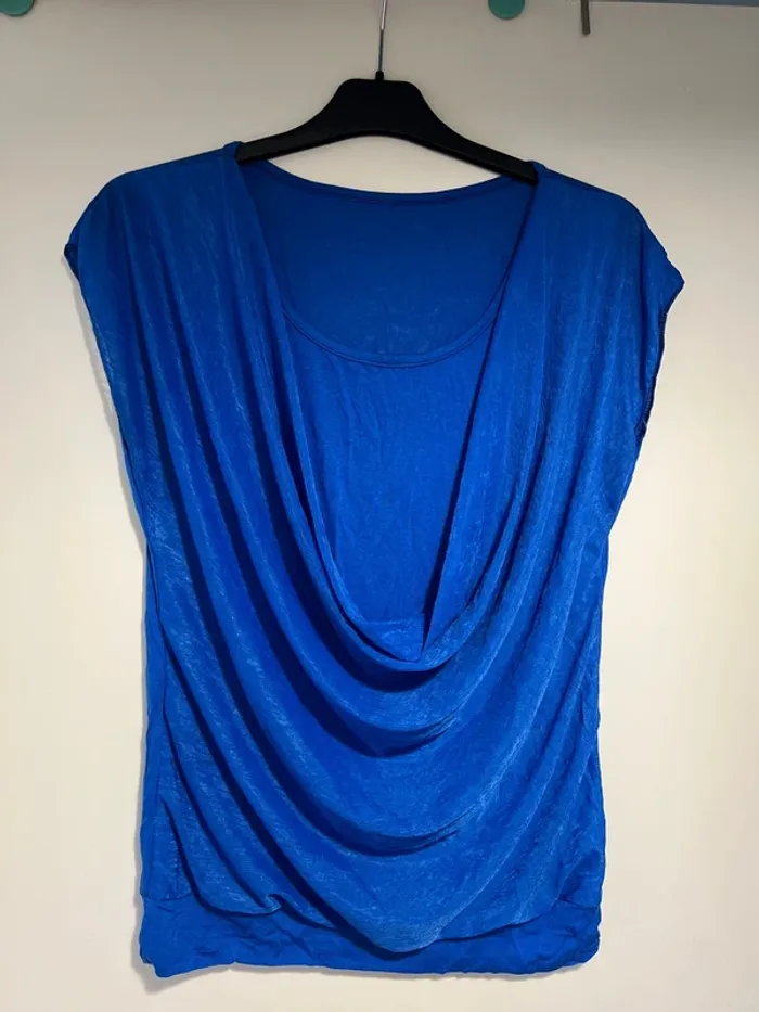 Haut bleu flash