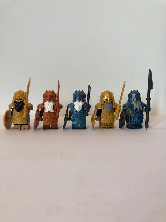 Figurine type lego 5 nains d’Erébor. le seigneur des anneaux/Hobbit
