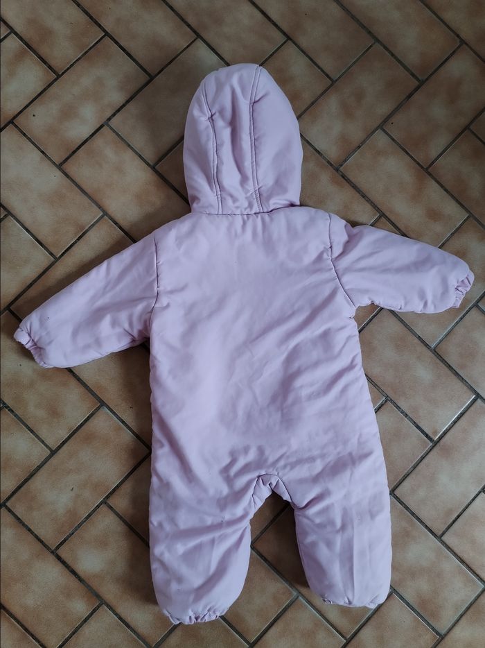 Combinaison Disney, taille 9 mois - photo numéro 2