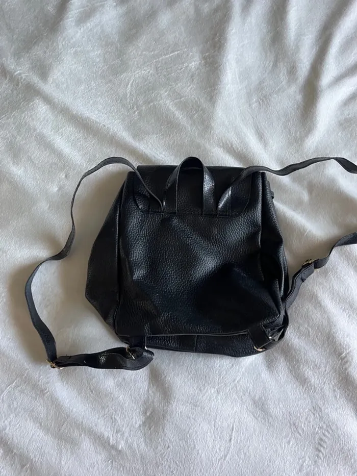 Sac à dos noir - photo numéro 2
