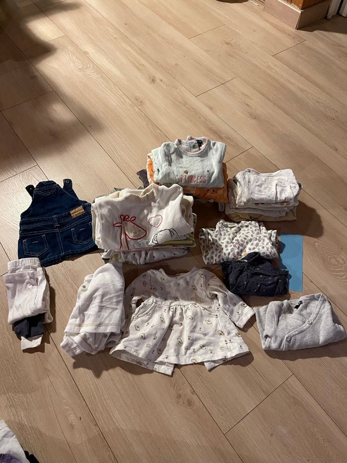 Vêtements fille 1 mois - photo numéro 2
