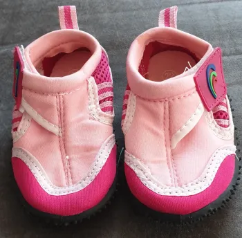 Chaussures de plage, d'eau T22