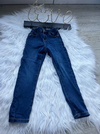 Très beau jeans skinny 🥰 taille 5 ans okaidi