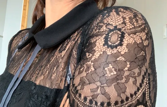 Top dentelle col Claudine sexy - photo numéro 3