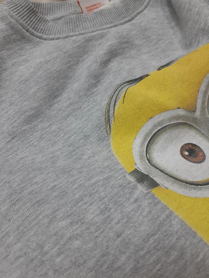 Pull gris Minion T38 - photo numéro 5