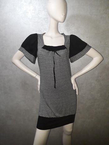 robe noire rayé miss coco taille 38/40