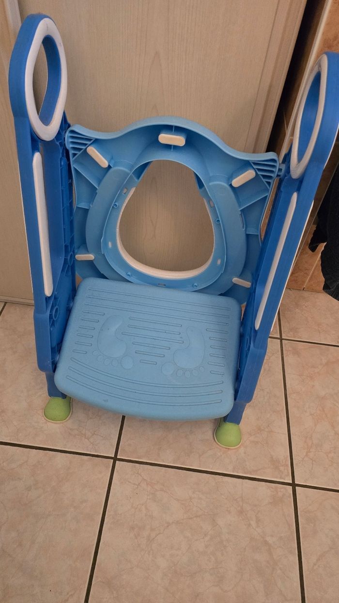 ⚘️⚘️Reducteur de WC enfant (pas d envoi looker)!!!!⚘️⚘️ - photo numéro 2