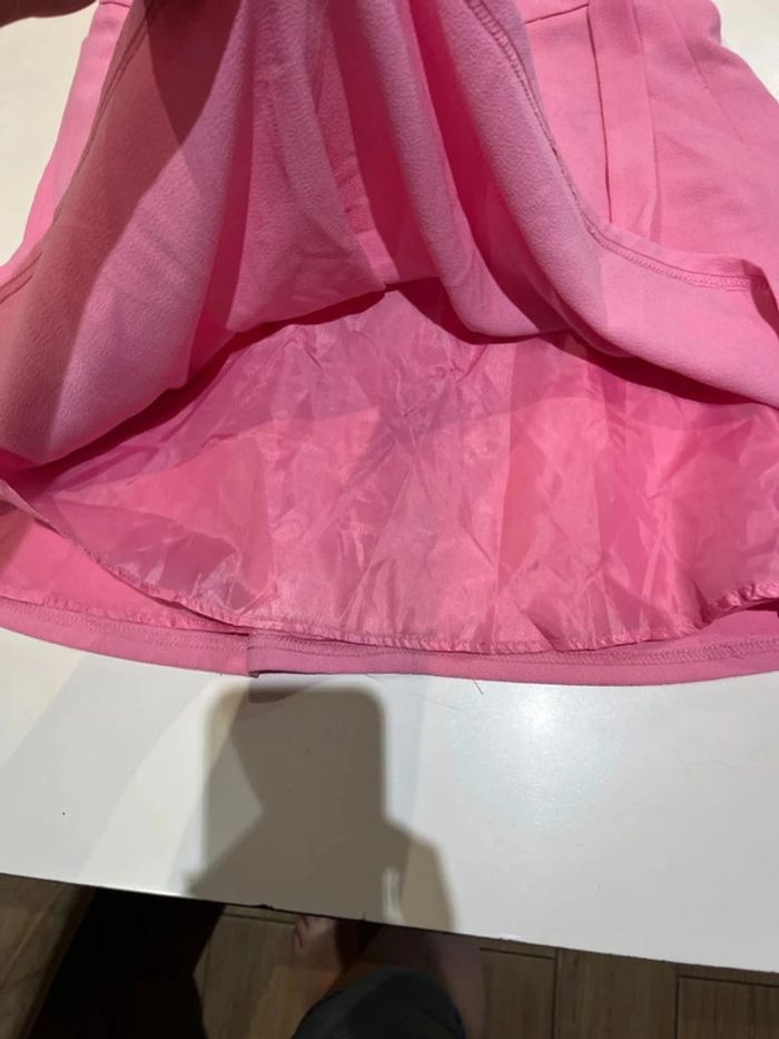 Jupe courte rose - photo numéro 2